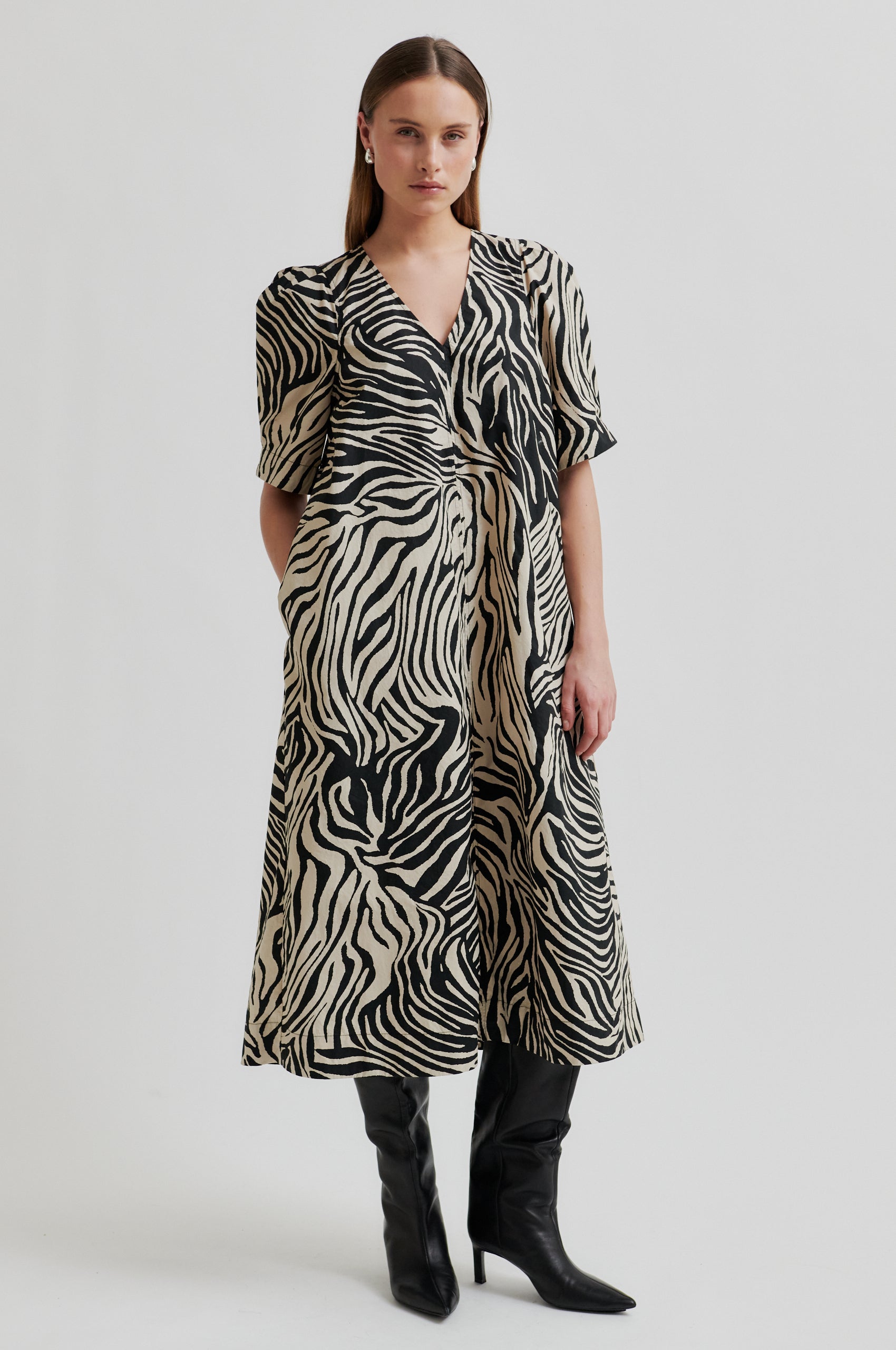 second female midi dress Pranni Dress – secondfemale.com