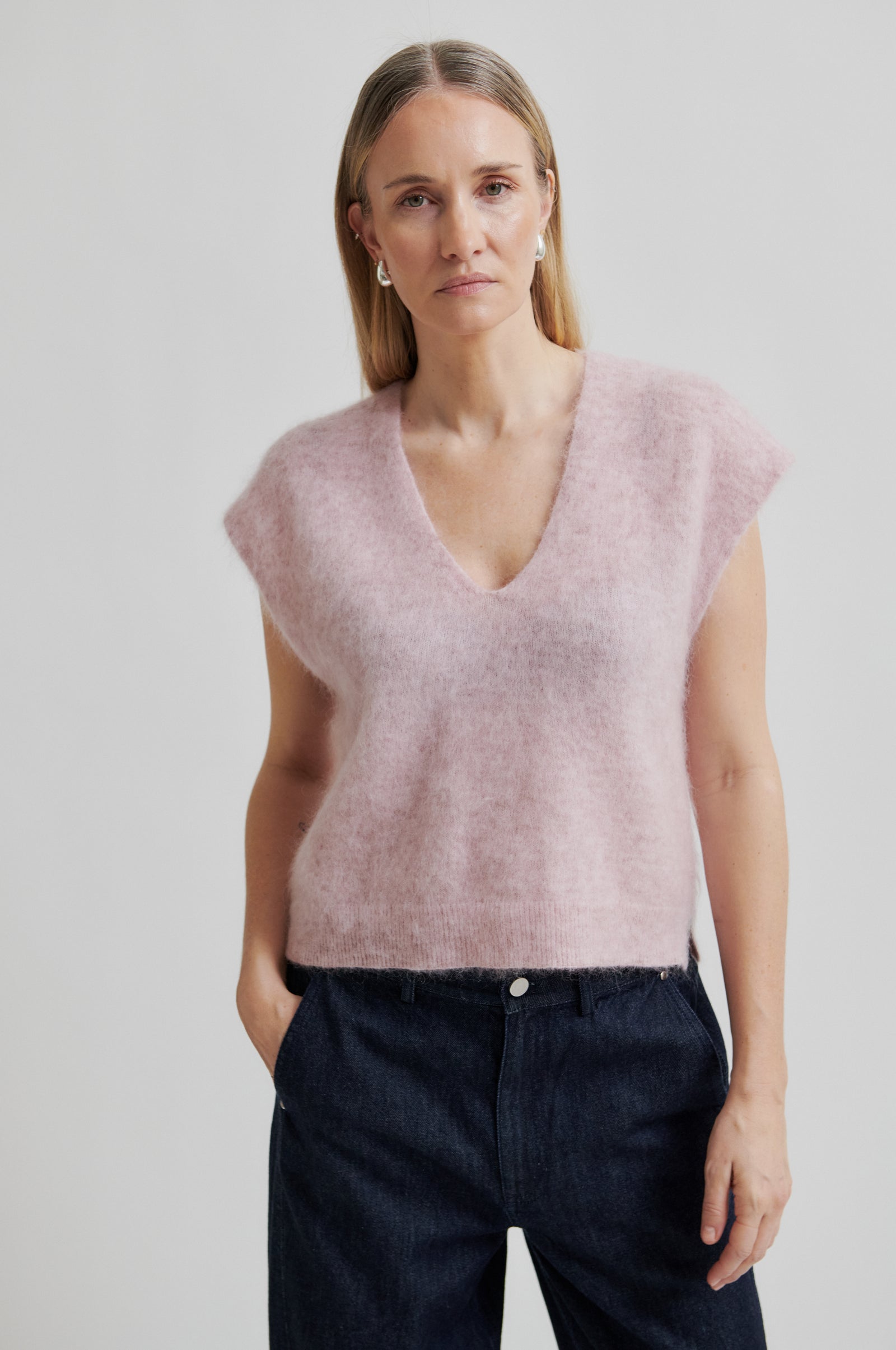 DEUXIEME CLASSE - sale! Deuxieme class FRAME V NECK KNIT◆ DEUXIEME CLASS KNIT SWEATER CUT AND SEW THIN V NECK LONG