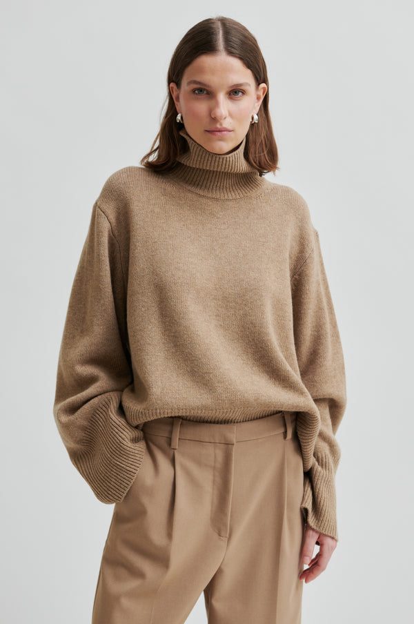Alpha Knit T-Neck