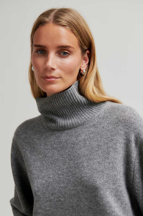 Alpha Knit T-Neck