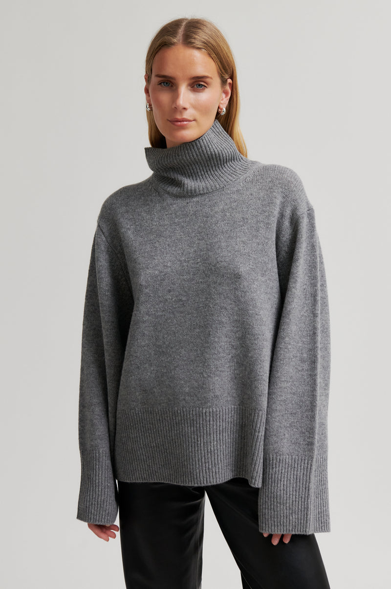 Alpha Knit T-Neck