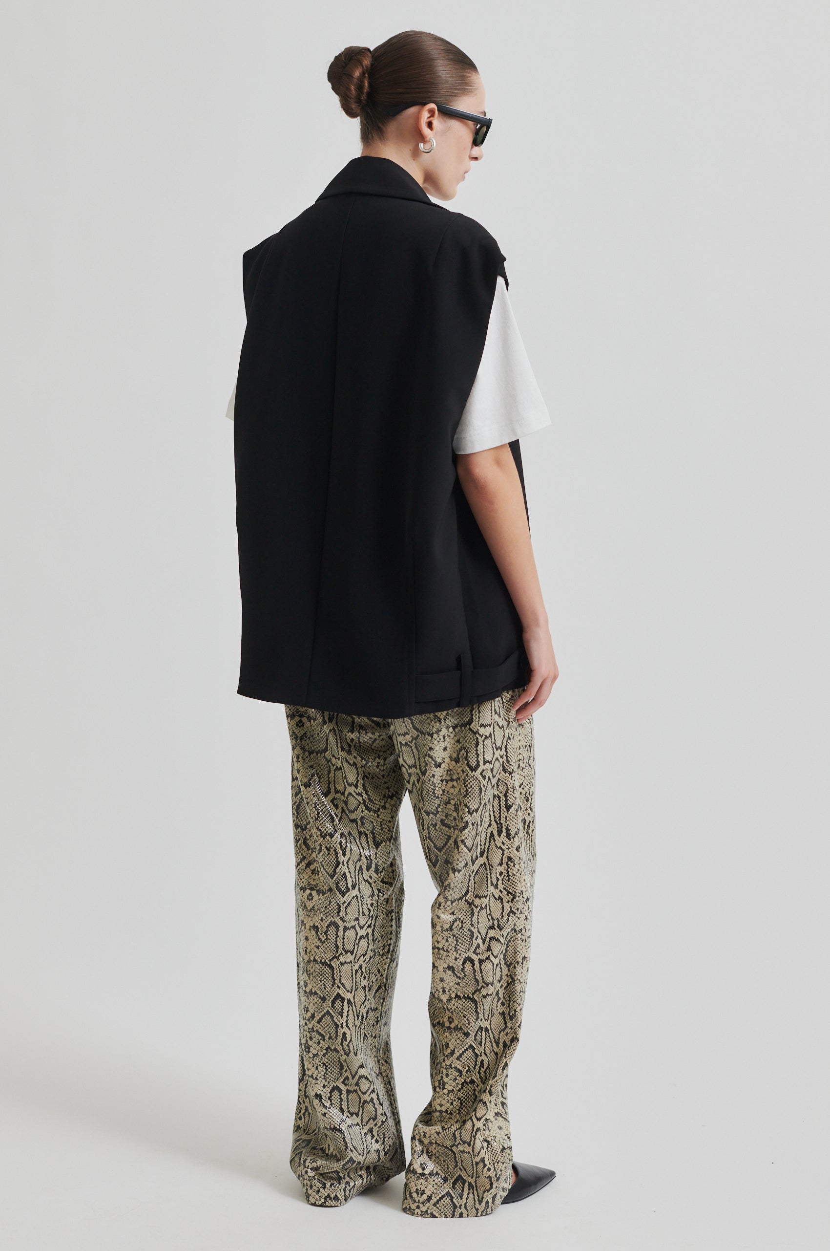 L&#39;Appartement DEUXIEME CLASSE - ✴︎新品✴︎ L&#39;Appartement Masculine Vest L'Appartement DEUXIEME CLASSE - アパルトモン Ventile W Vest