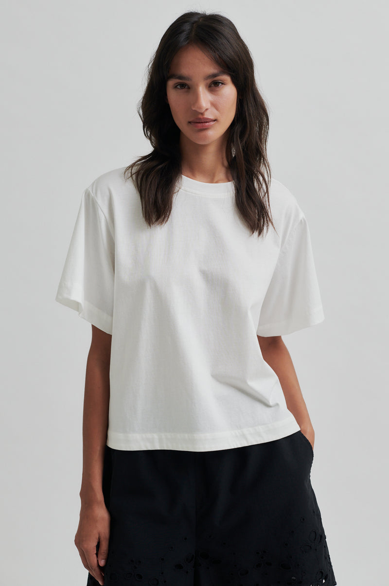Limonel Tee
