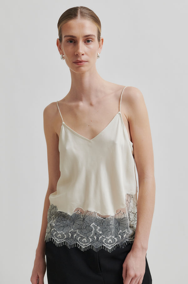 Wila Strap Top