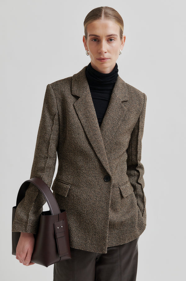 Emi Fitted Blazer