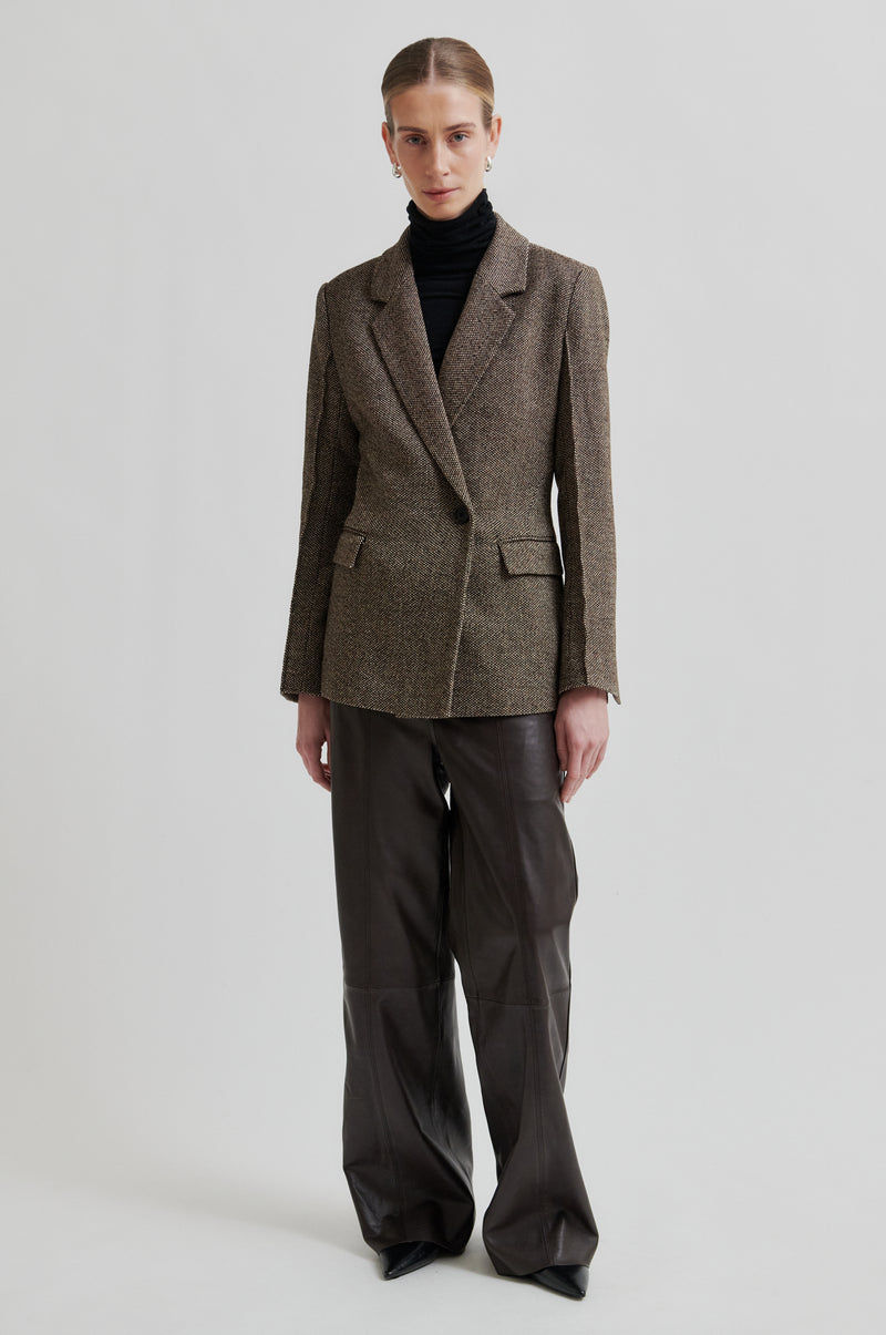 Emi Fitted Blazer