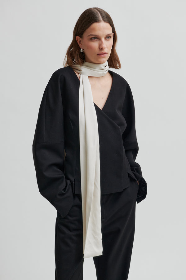 Satine Scarf