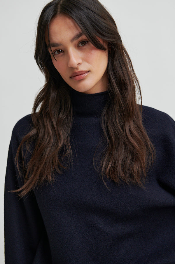 Life Knit T-Neck