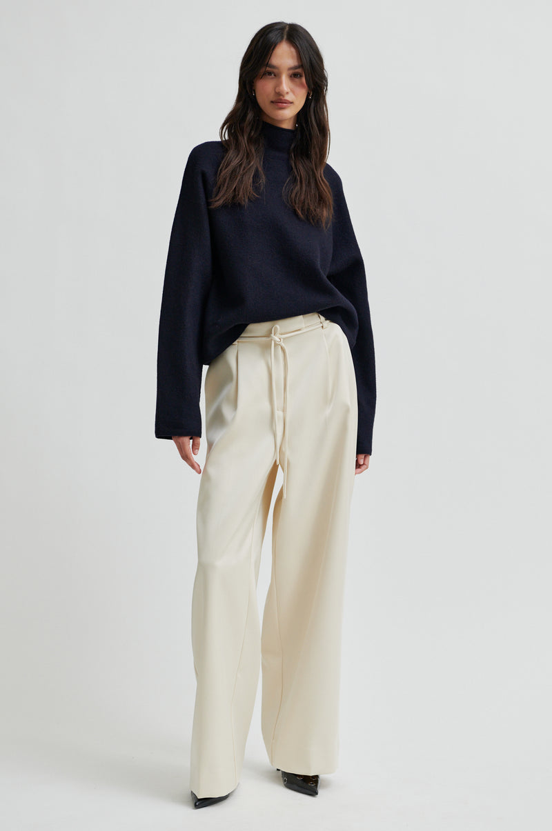Life Knit T-Neck