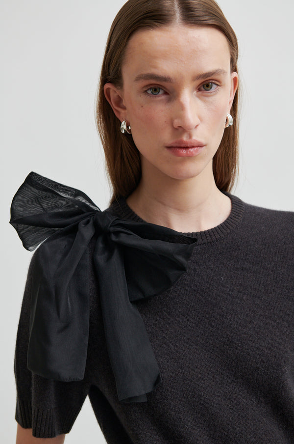 Leara Knit O-Neck
