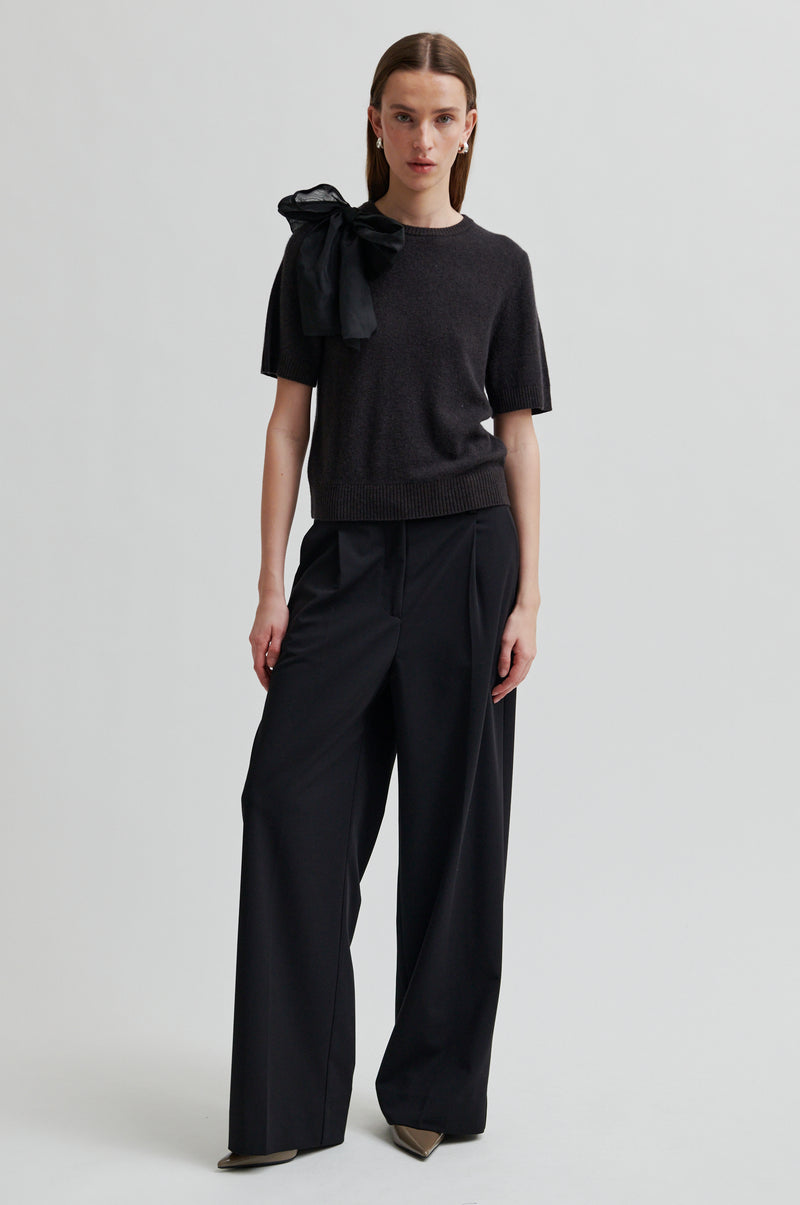 Leara Knit O-Neck