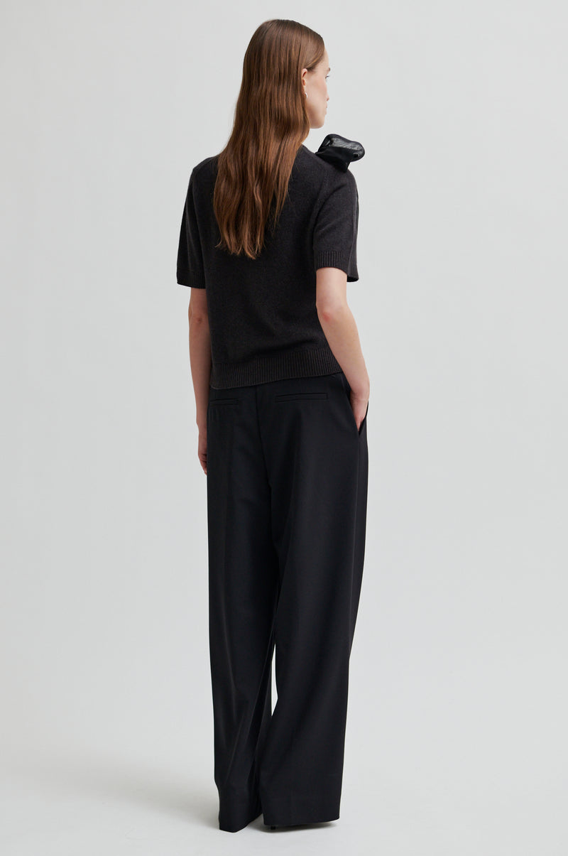Leara Knit O-Neck