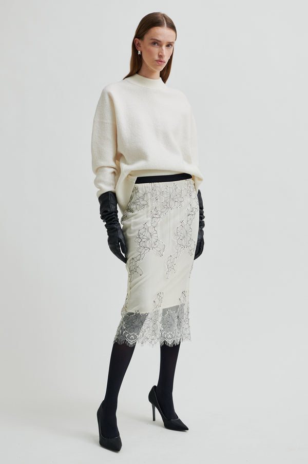 Wila Lace Skirt