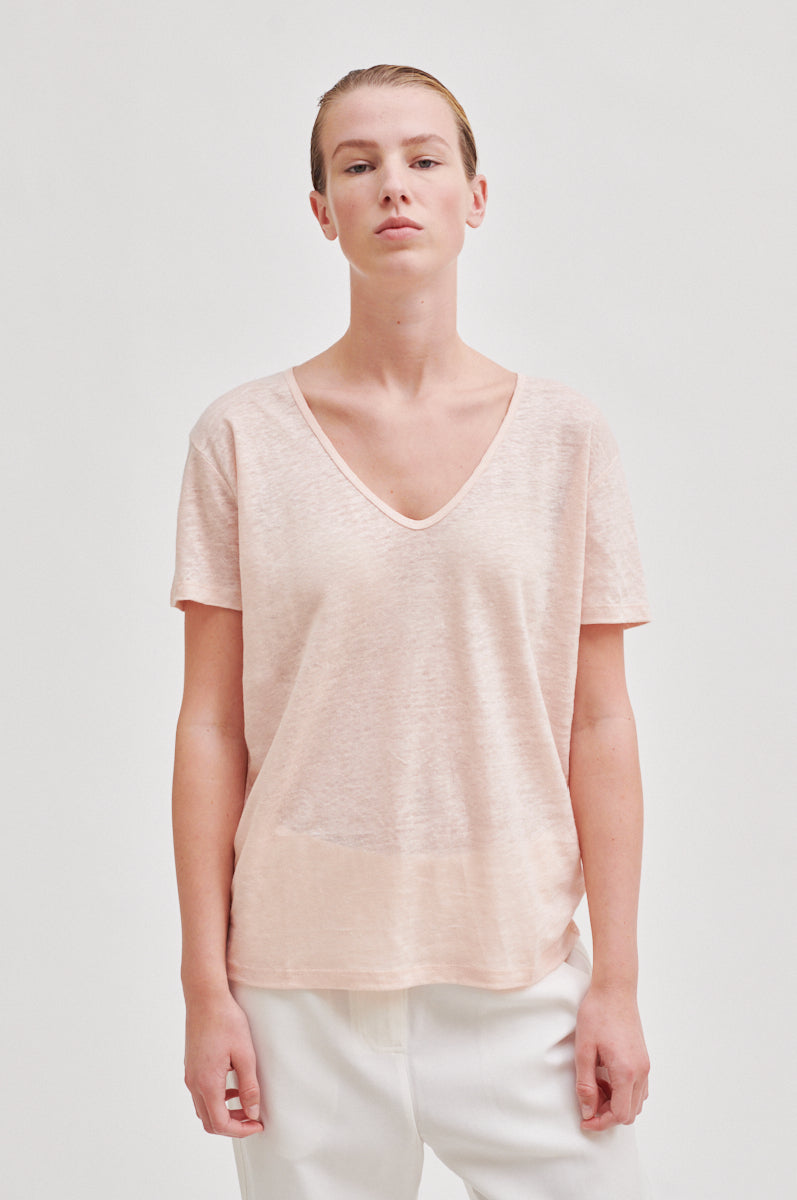 Peony SS V-Neck Tee