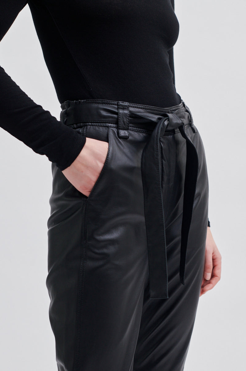 Women Genuine Leather Pant WP 43 – SkinOutfit