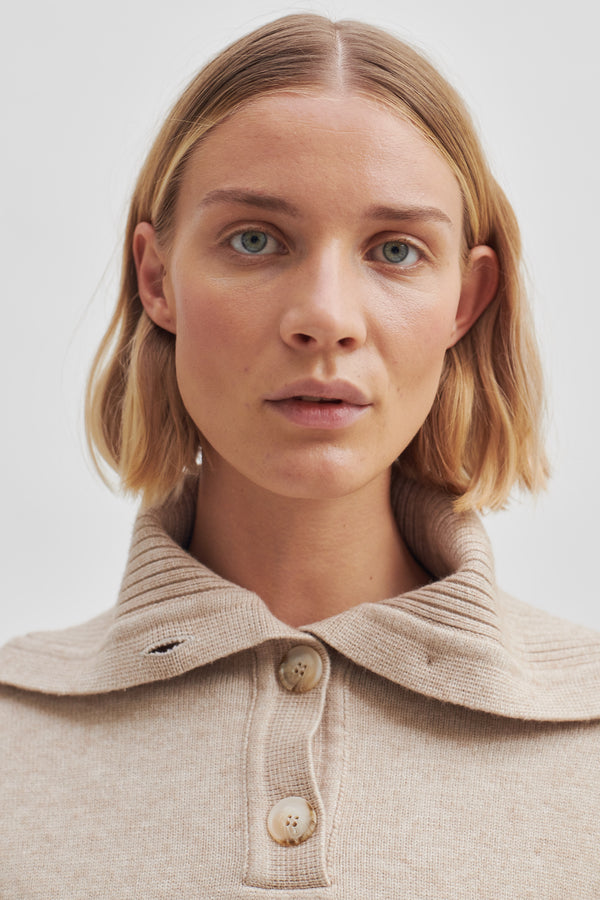 Utta Knit T-Neck