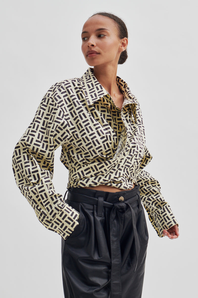 Close Up Blouse