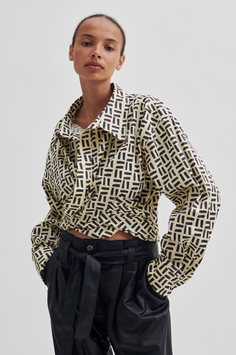 Close Up Blouse