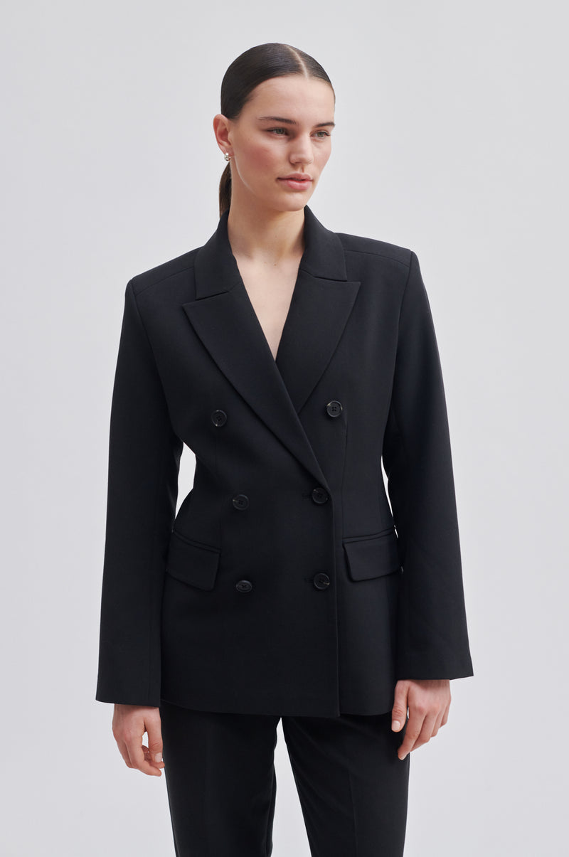 Evie Fitted Blazer