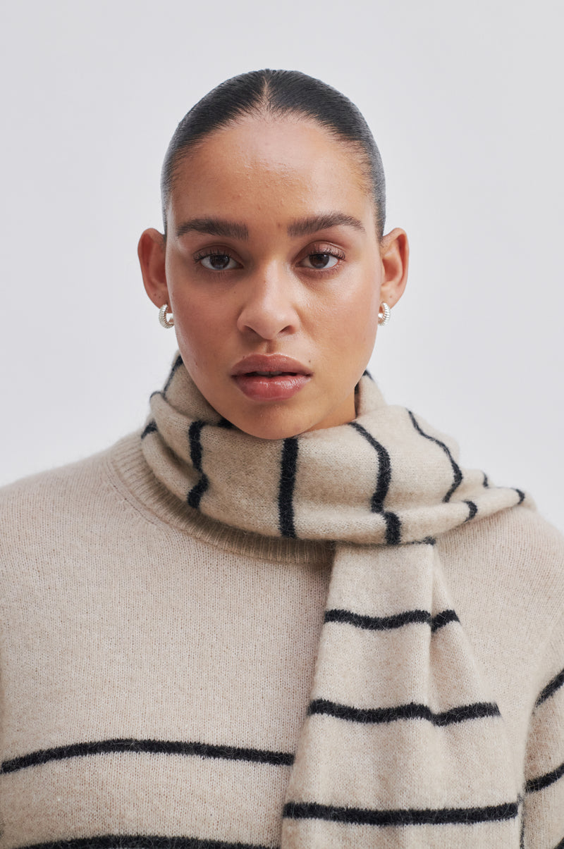 Laila Knit Scarf
